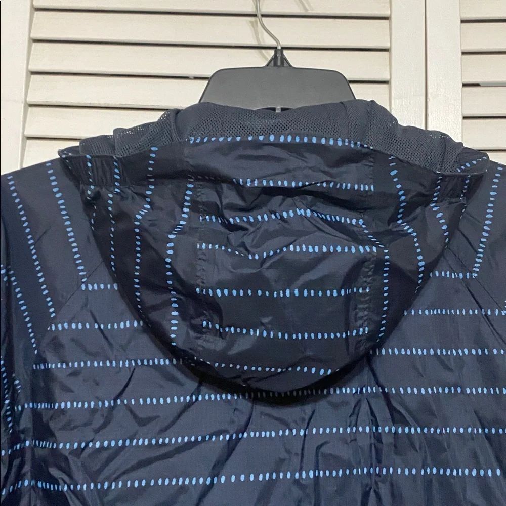 L.L. Bean Navy Blue - Baby Blue Stripe Windbreaker with Hood Size L - Picture 5 of 8